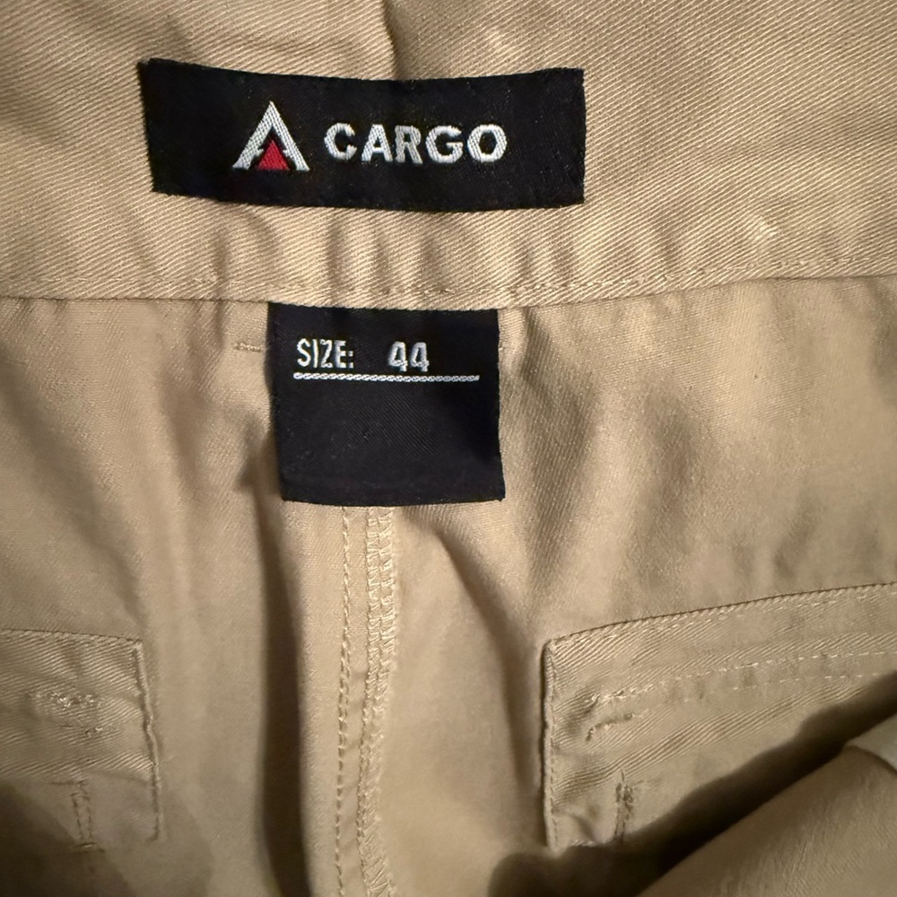 Cargo Beige Shorts - Picture 5 of 7